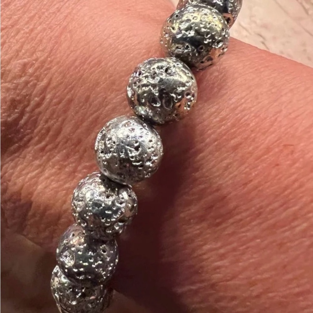Grace & Heart Electroplated sterling lava bead stretch bracelet